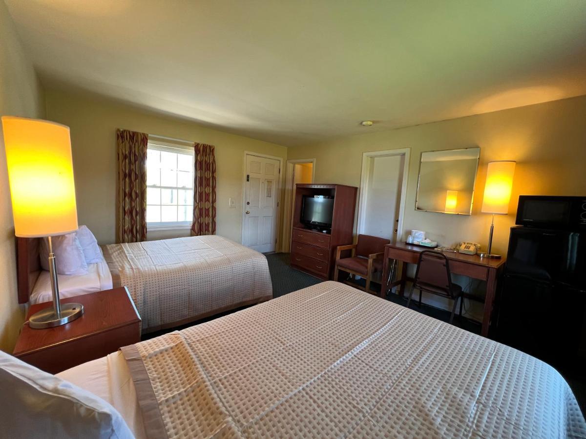 Relax Inn By Oyo Natural Bridge I-81 エクステリア 写真