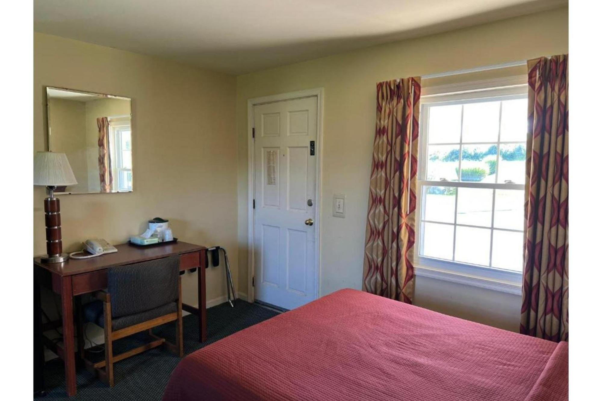 Relax Inn By Oyo Natural Bridge I-81 エクステリア 写真