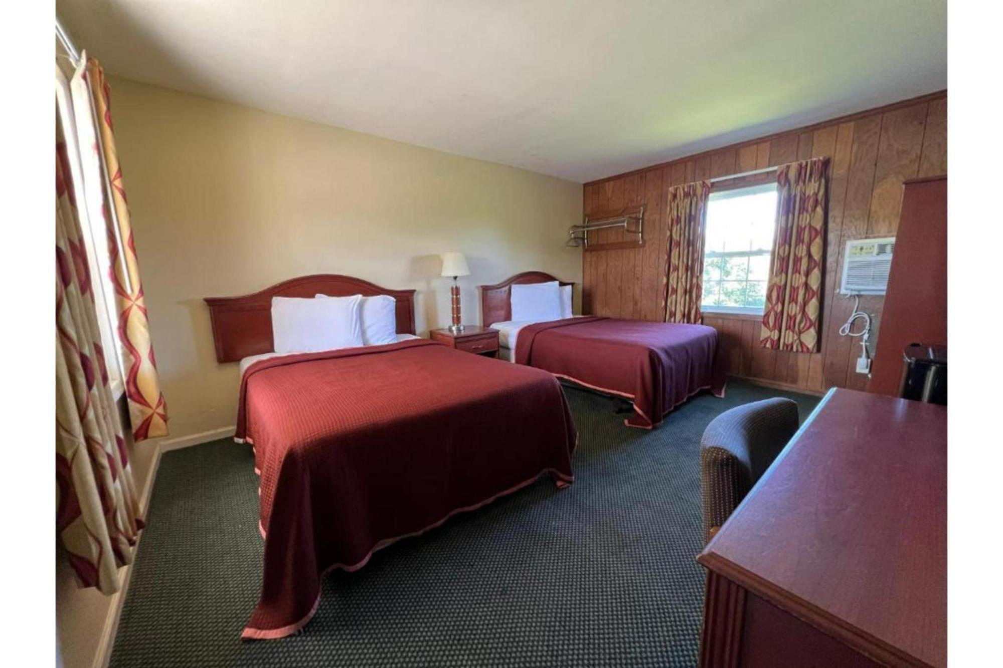 Relax Inn By Oyo Natural Bridge I-81 エクステリア 写真