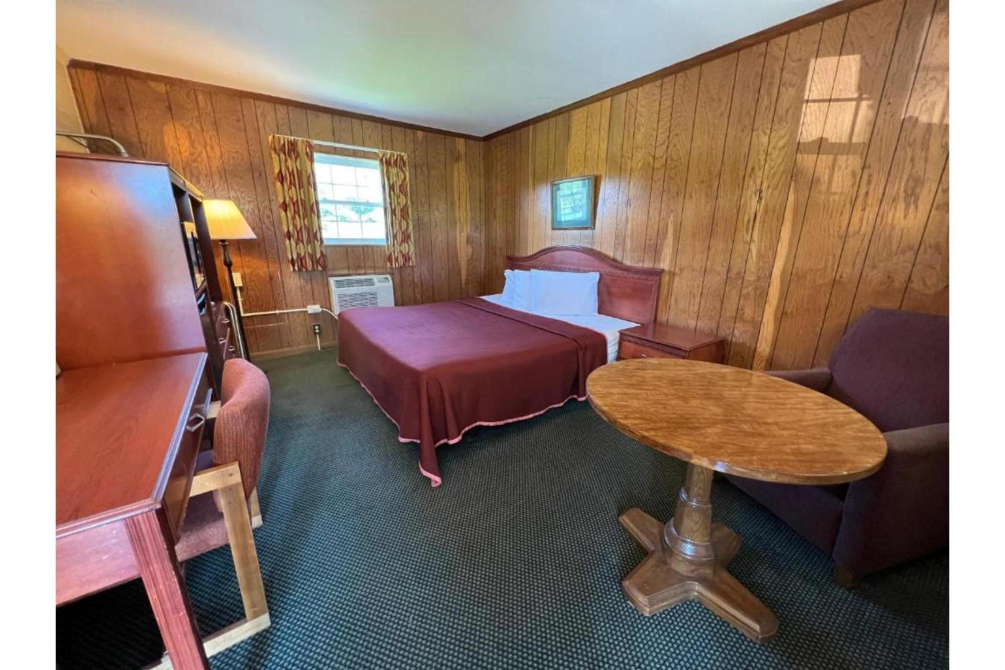 Relax Inn By Oyo Natural Bridge I-81 エクステリア 写真