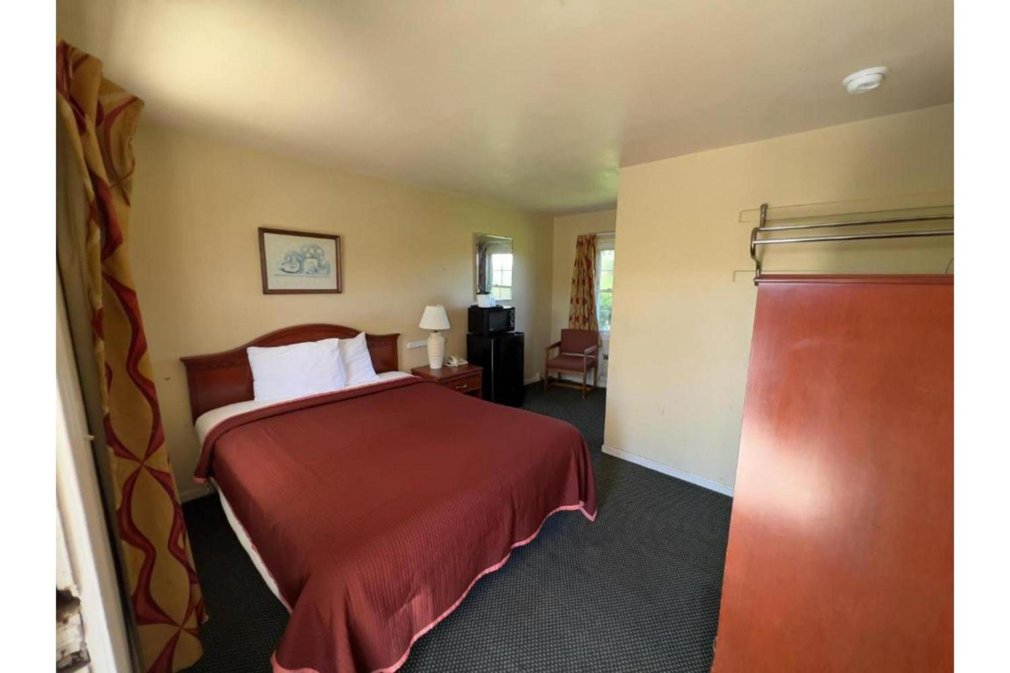 Relax Inn By Oyo Natural Bridge I-81 エクステリア 写真