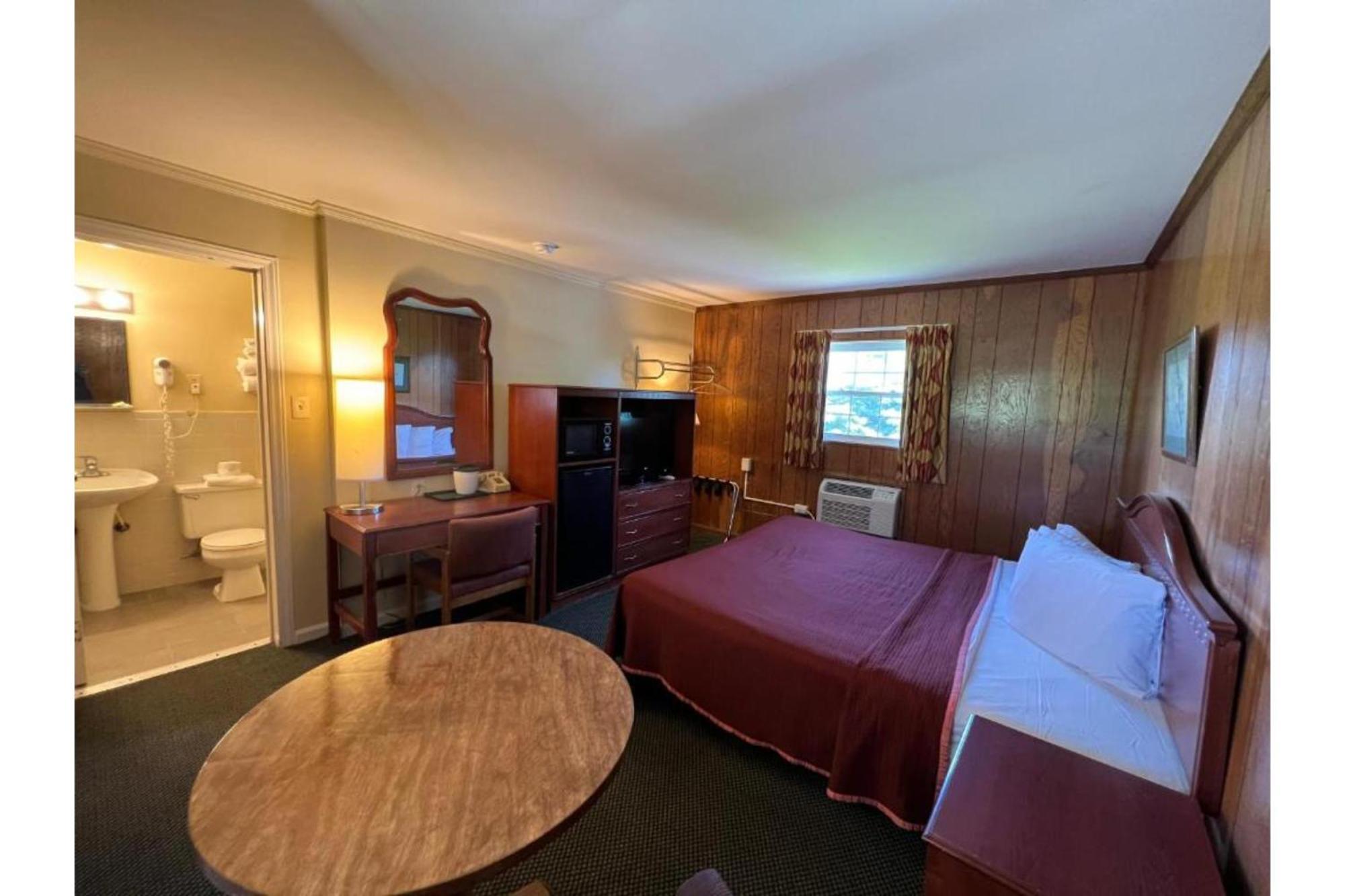 Relax Inn By Oyo Natural Bridge I-81 エクステリア 写真