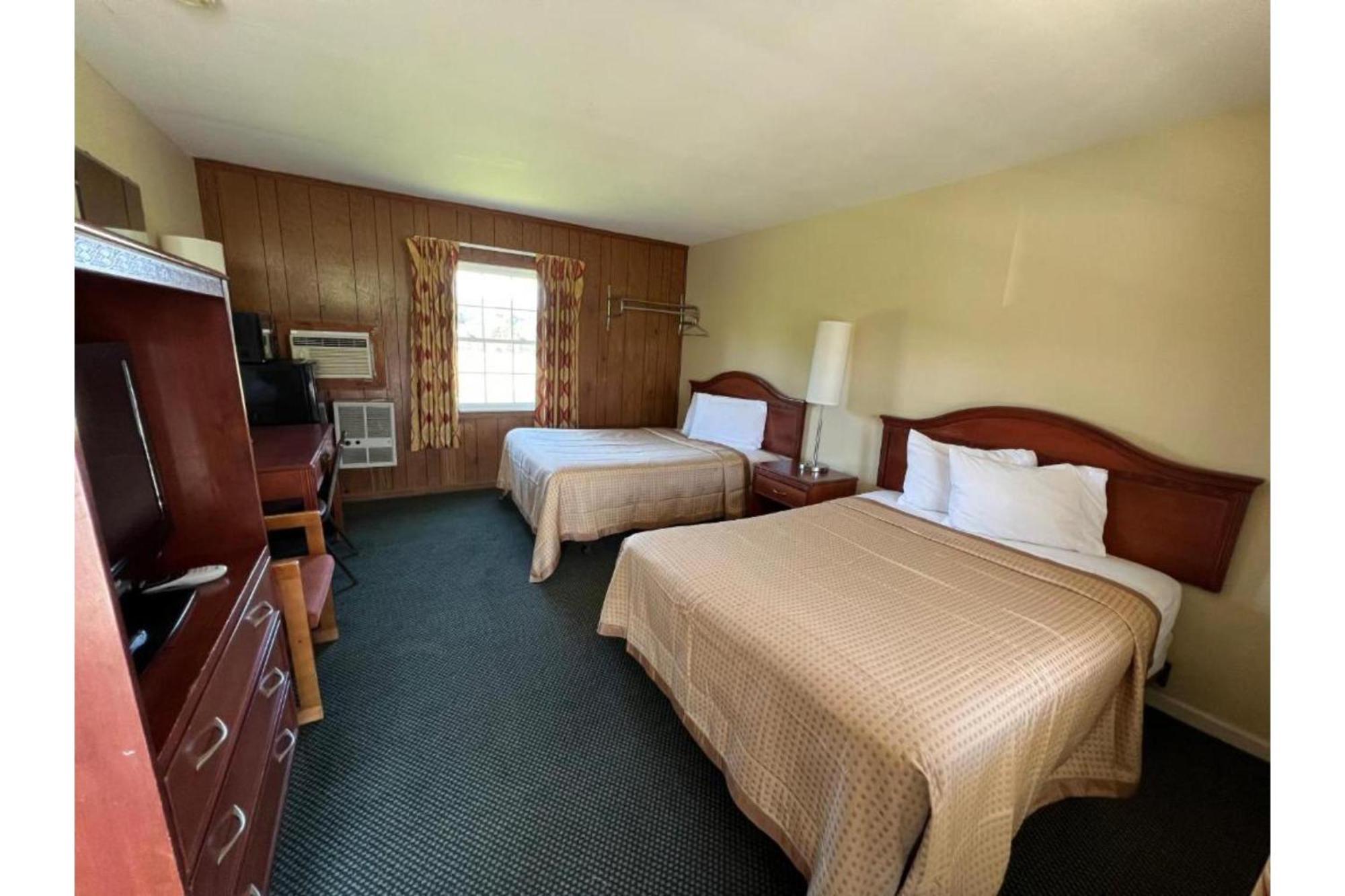 Relax Inn By Oyo Natural Bridge I-81 エクステリア 写真