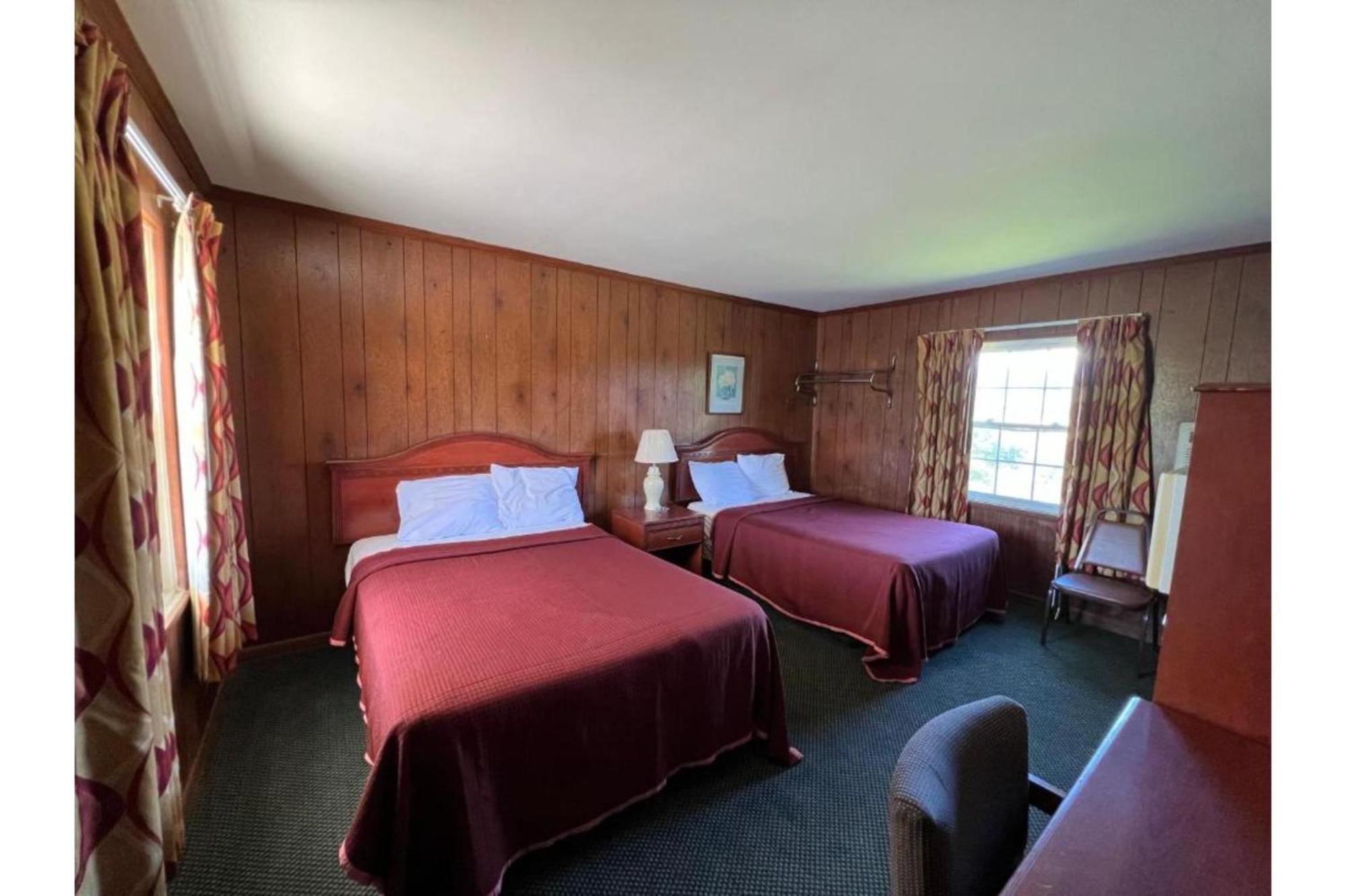 Relax Inn By Oyo Natural Bridge I-81 エクステリア 写真